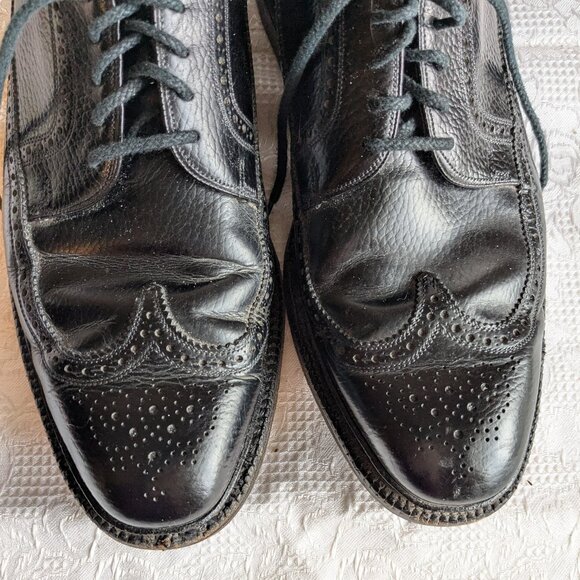 Vintage Black Leather Wingtip Shoes Size 11 EU 44 Cat's Paw Heels - Picture 5 of 10